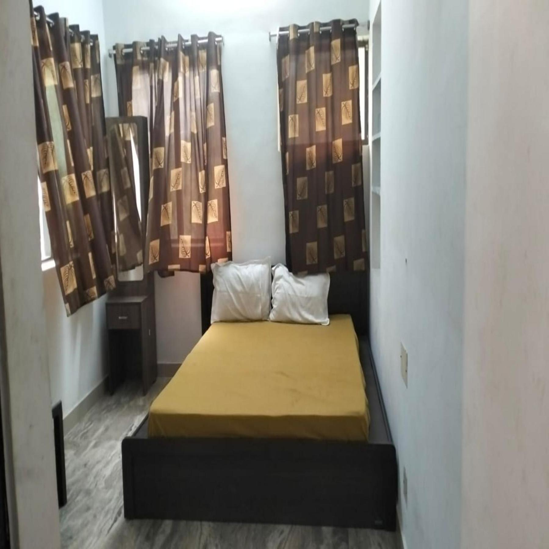Queen D Tower - By Grands Inn Hospitality Tallākulam Екстериор снимка