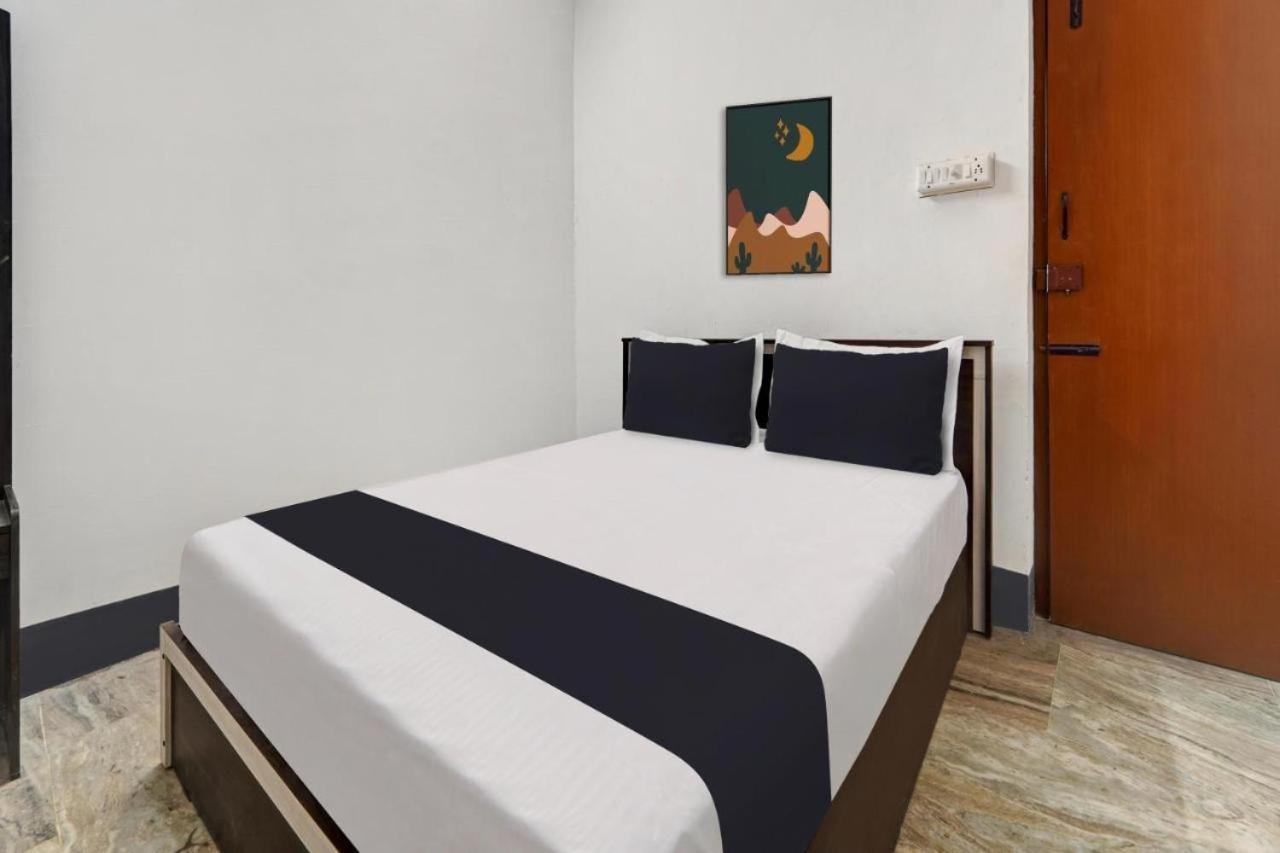 Queen D Tower - By Grands Inn Hospitality Tallākulam Екстериор снимка